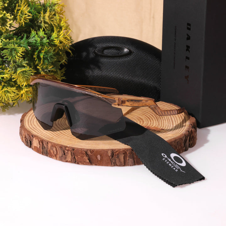 Oakley Hydra sport Sunglasses (lightt &black)